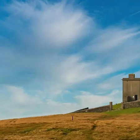 Сasa de vacaciones Honeybee Valentia By Trident Homes