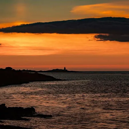 بيت للعطل Honeybee Valentia By Trident Homes *