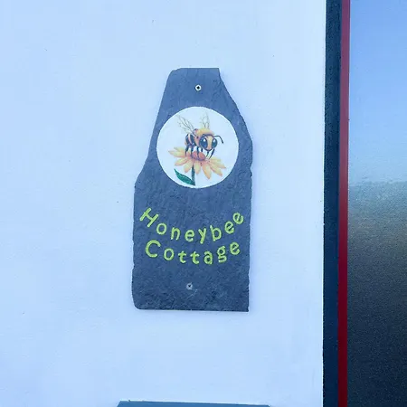 Honeybee Valentia By Trident Homes بيت للعطل Chapeltown